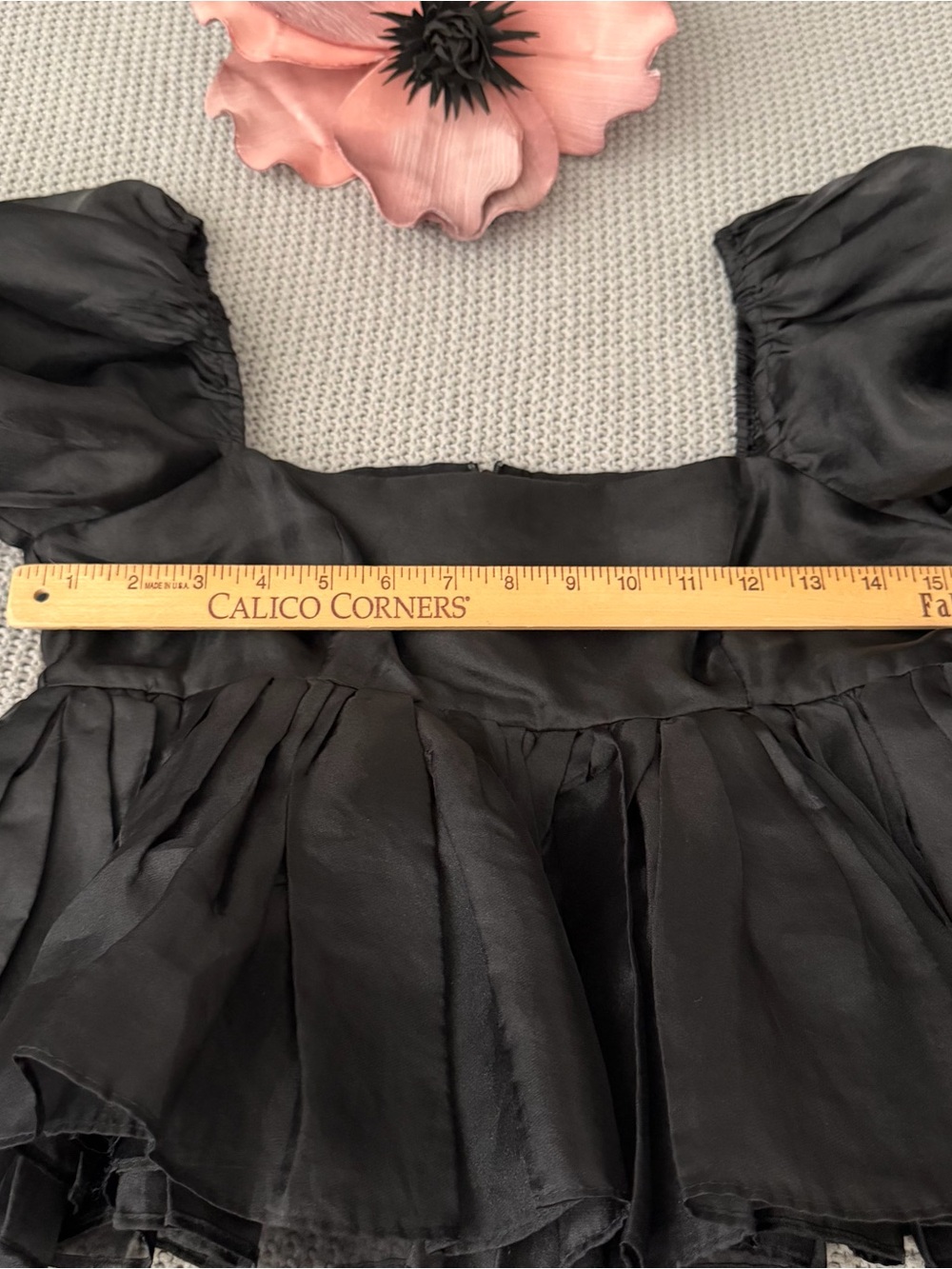 SELKIE Bubble Top Puff Sleeve Black Caviar Small - Picture 7 of 11
